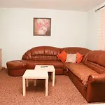 Luxury Apartment *